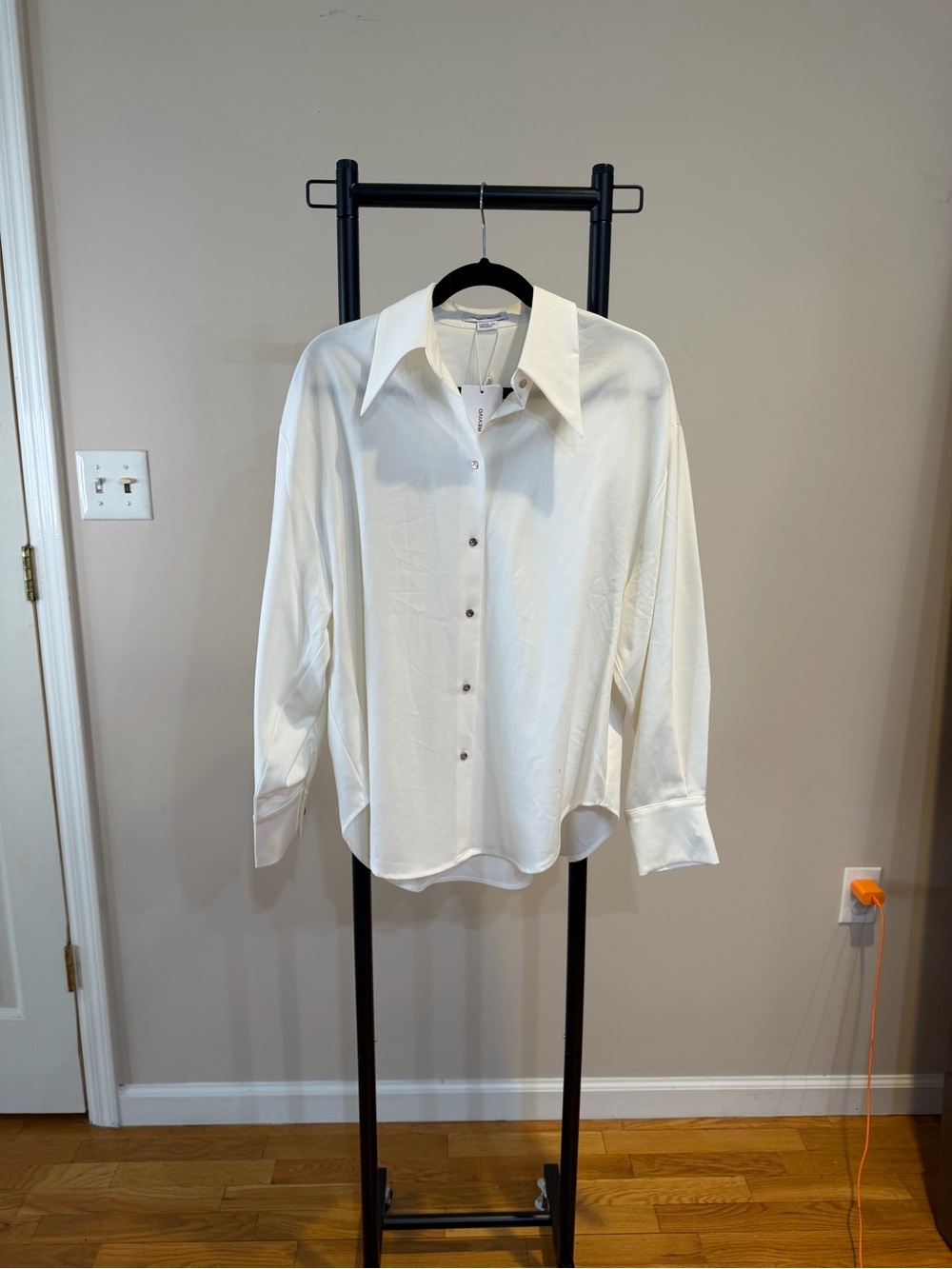 Urban Revivo *NWT Women's White Button-Down Shirt with Oversized Collar